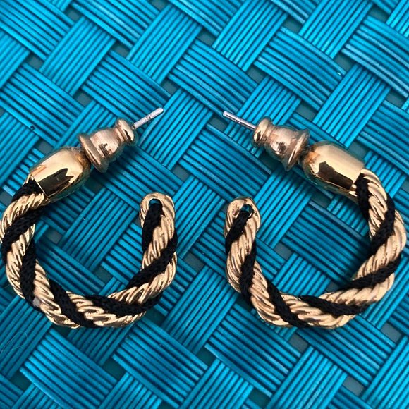 Gold & Black Twist Pierced Hoop Earrings Vintage NWOT - Picture 3 of 7
